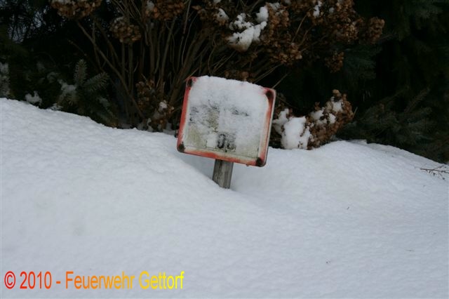 Hydrant im Schnee